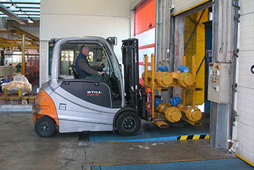 Cooperativa facchinaggio carico scarico stoccaggio merci Padova